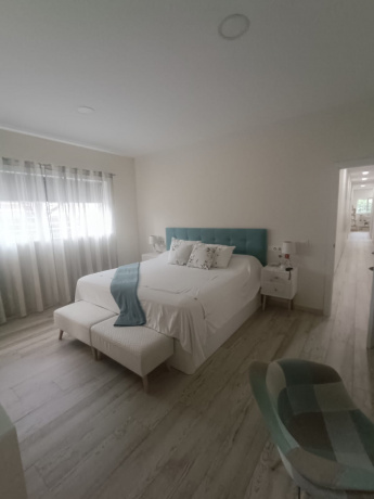 Dos Hermanas, ,5 BathroomsBathrooms,Casa,Venta,1511