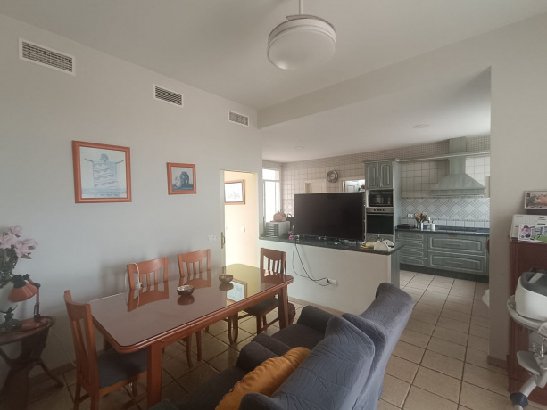 Dos Hermanas, ,5 BathroomsBathrooms,Casa,Venta,1511