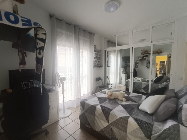 Dos Hermanas, ,5 BathroomsBathrooms,Casa,Venta,1511