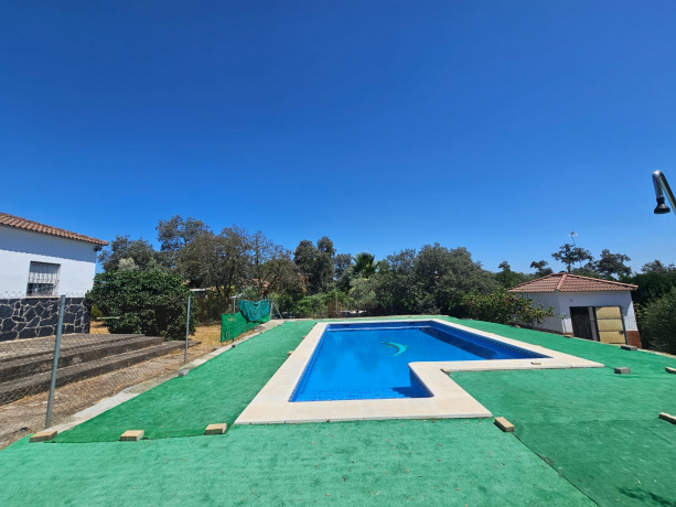 CASTILBLANCO DE LOS ARROYOS, 3 Habitaciones Habitaciones, ,1 BañoBathrooms,Terreno o Parcela,Venta,1533