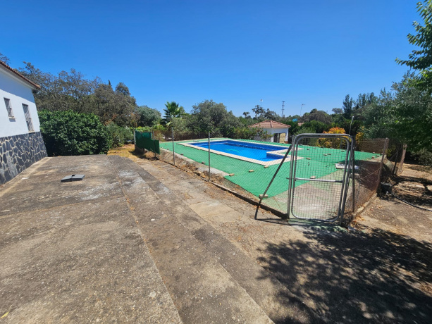 CASTILBLANCO DE LOS ARROYOS, 3 Habitaciones Habitaciones, ,1 BañoBathrooms,Terreno o Parcela,Venta,1533